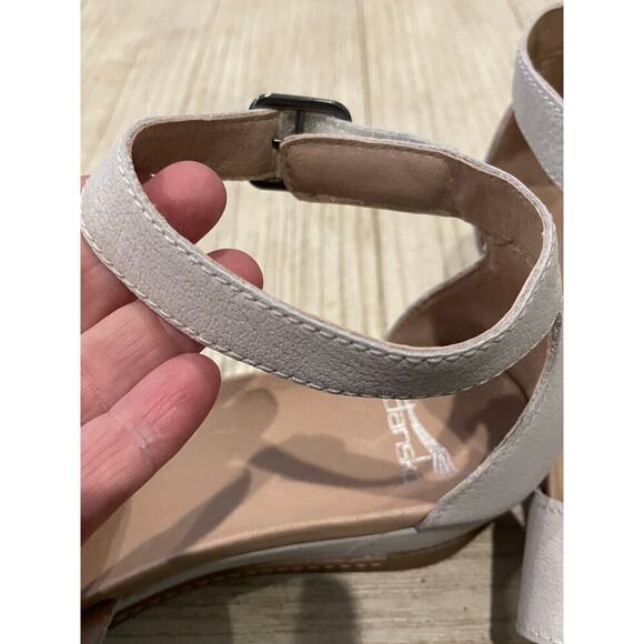 Dansko Women's Ivory Slingback Wedge Sandals Size 9.5-10 - Picture 6 of 10
